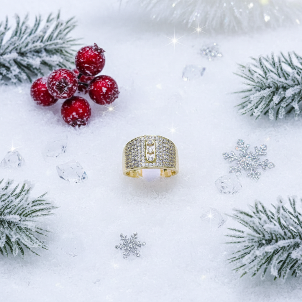 Celestial Crest™ Pavé Ring™